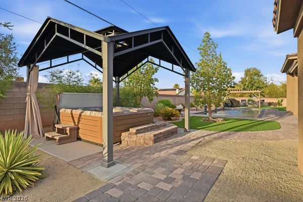 7275 Hinson, Las Vegas, NV 89118