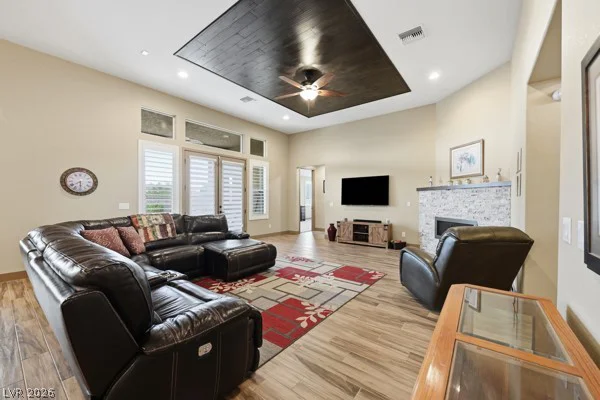 7275 Hinson, Las Vegas, NV 89118