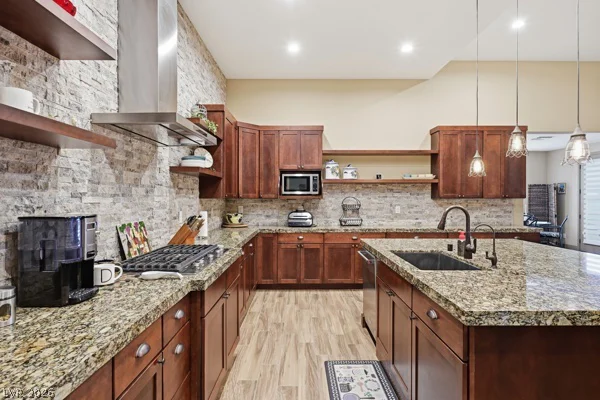 7275 Hinson, Las Vegas, NV 89118
