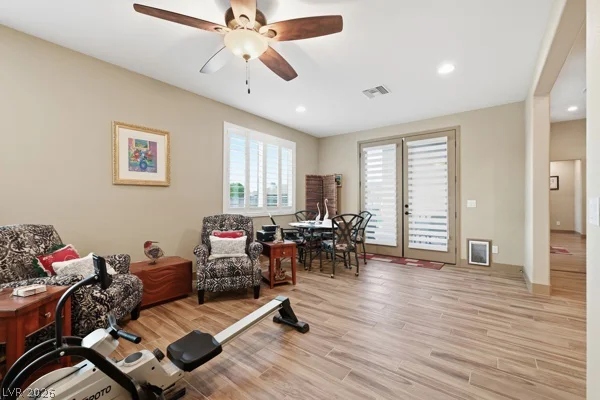 7275 Hinson, Las Vegas, NV 89118
