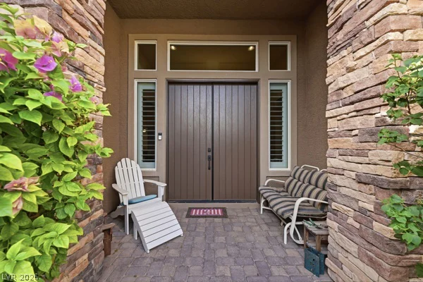 7275 Hinson, Las Vegas, NV 89118