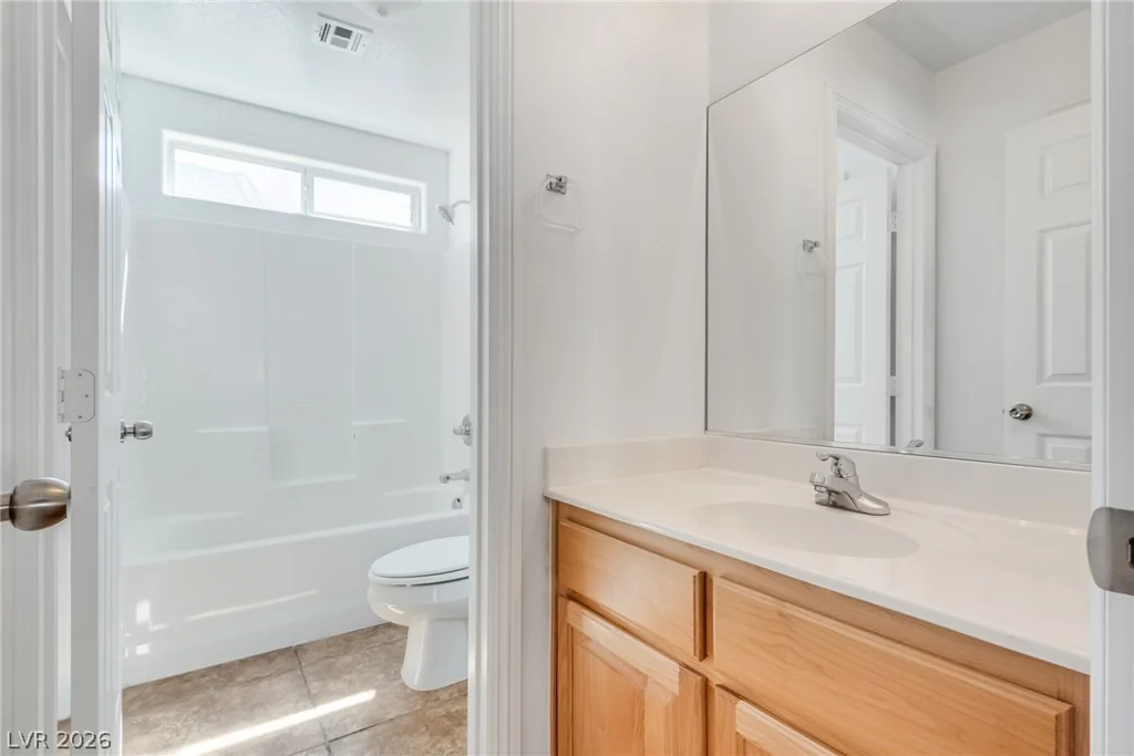 9182 Sunken Meadow, Las Vegas, NV 89178