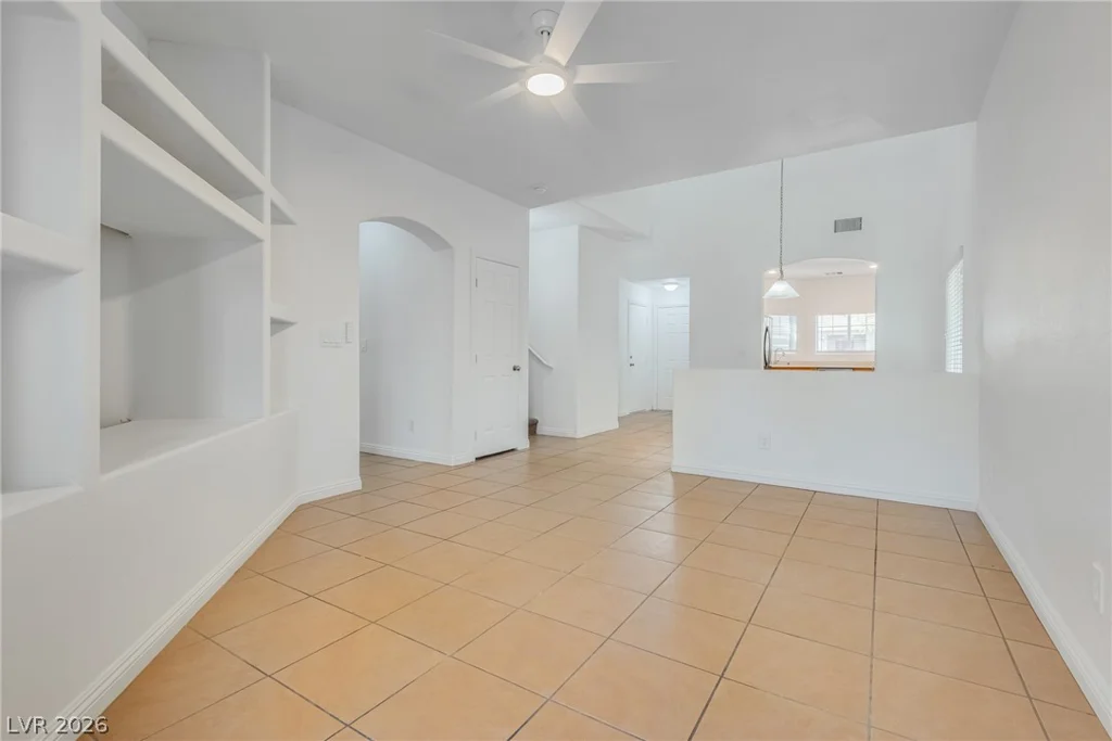 9182 Sunken Meadow, Las Vegas, NV 89178