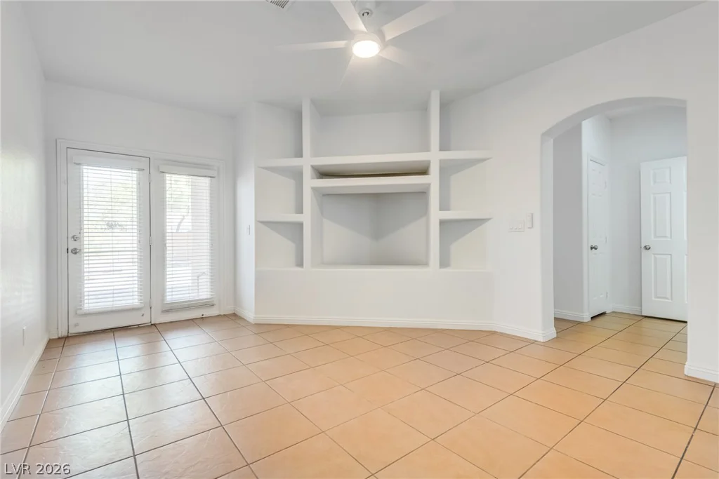 9182 Sunken Meadow, Las Vegas, NV 89178