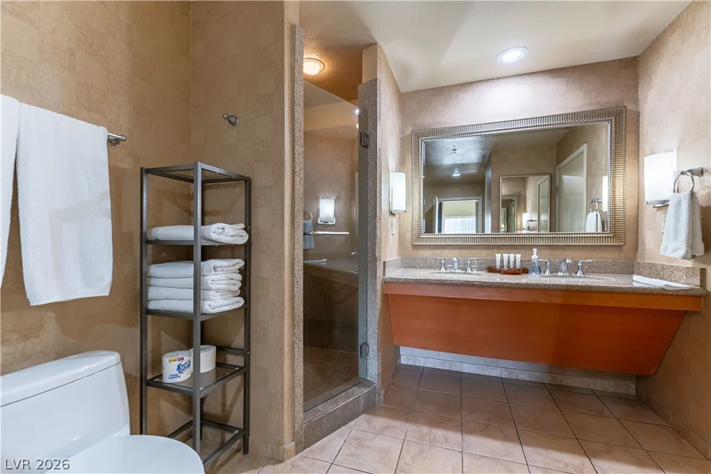 211 Flamingo, Las Vegas, NV 89169