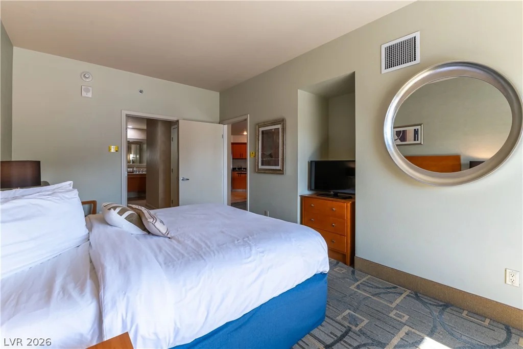 211 Flamingo, Las Vegas, NV 89169