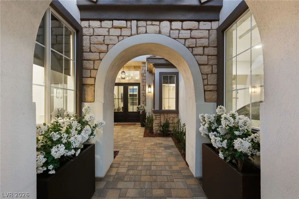 720 Sir James Bridge, Las Vegas, NV 89145