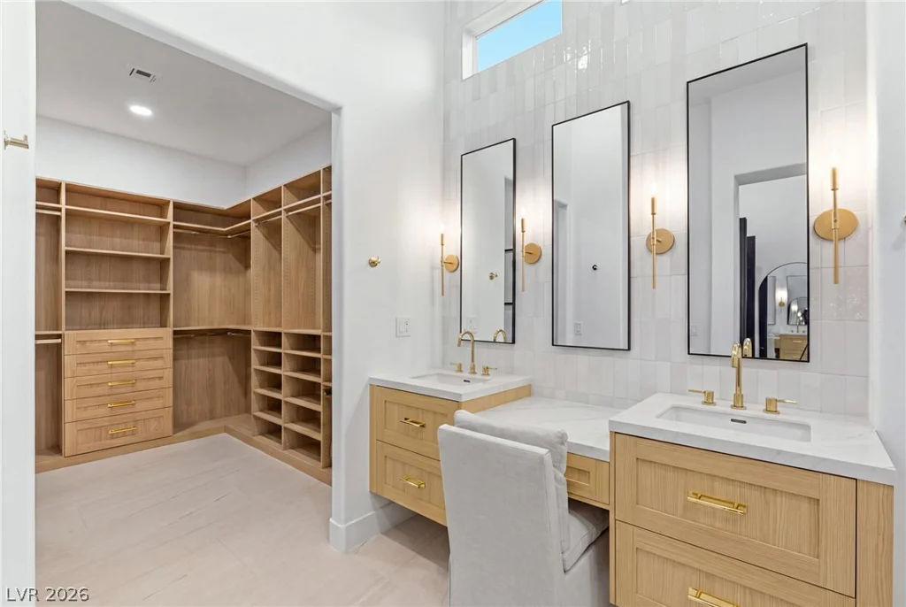 720 Sir James Bridge, Las Vegas, NV 89145