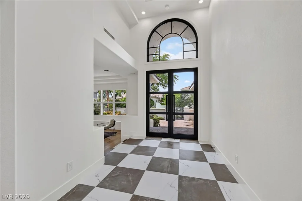 1900 Glenview, Las Vegas, NV 89134