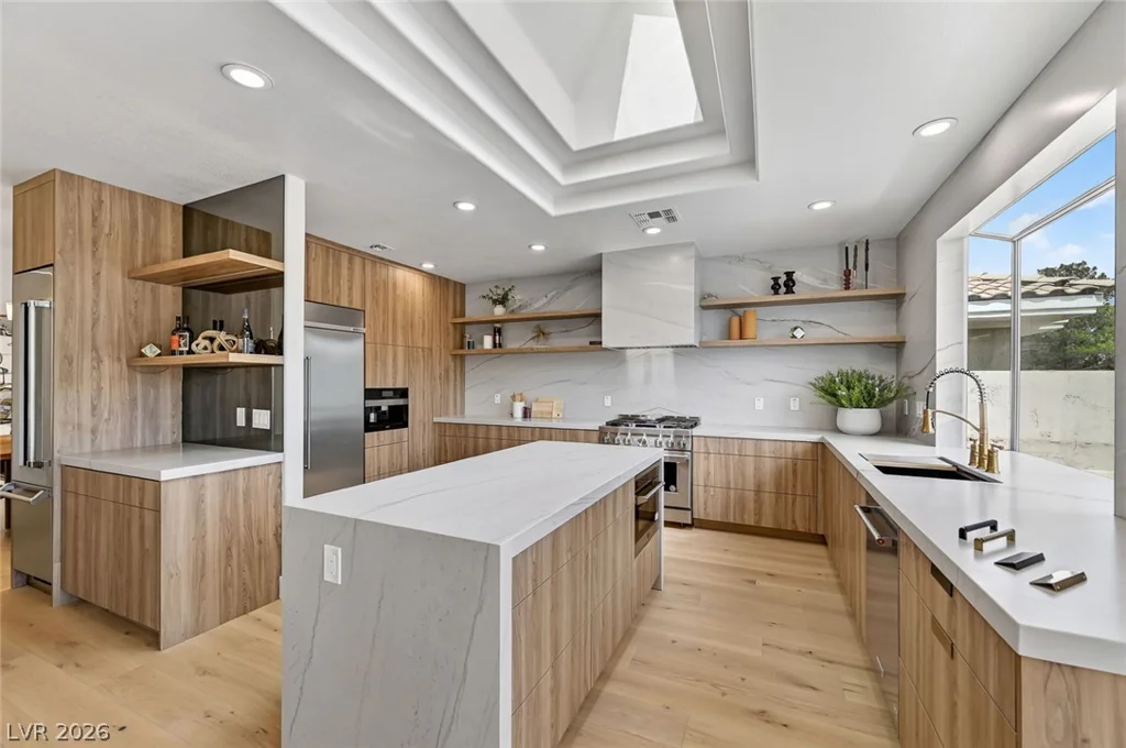 1900 Glenview, Las Vegas, NV 89134
