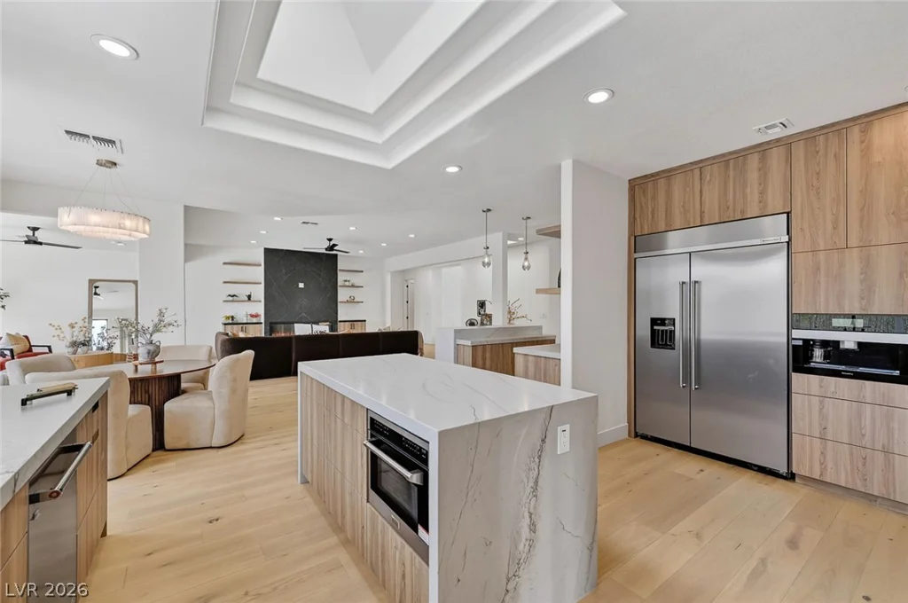 1900 Glenview, Las Vegas, NV 89134