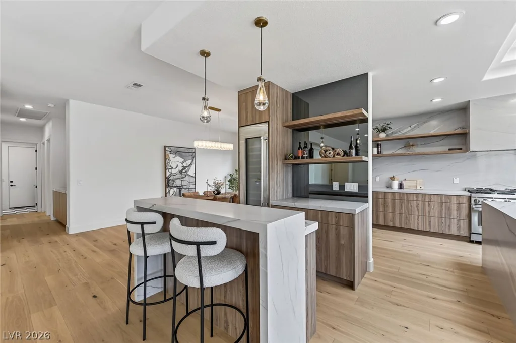 1900 Glenview, Las Vegas, NV 89134