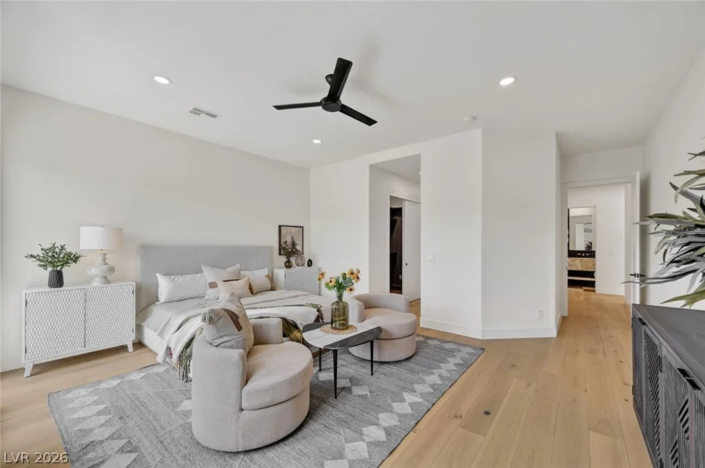 1900 Glenview, Las Vegas, NV 89134