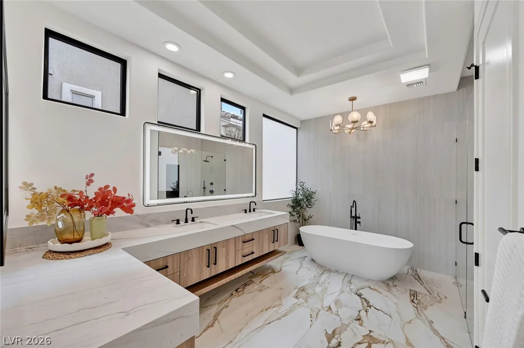 1900 Glenview, Las Vegas, NV 89134