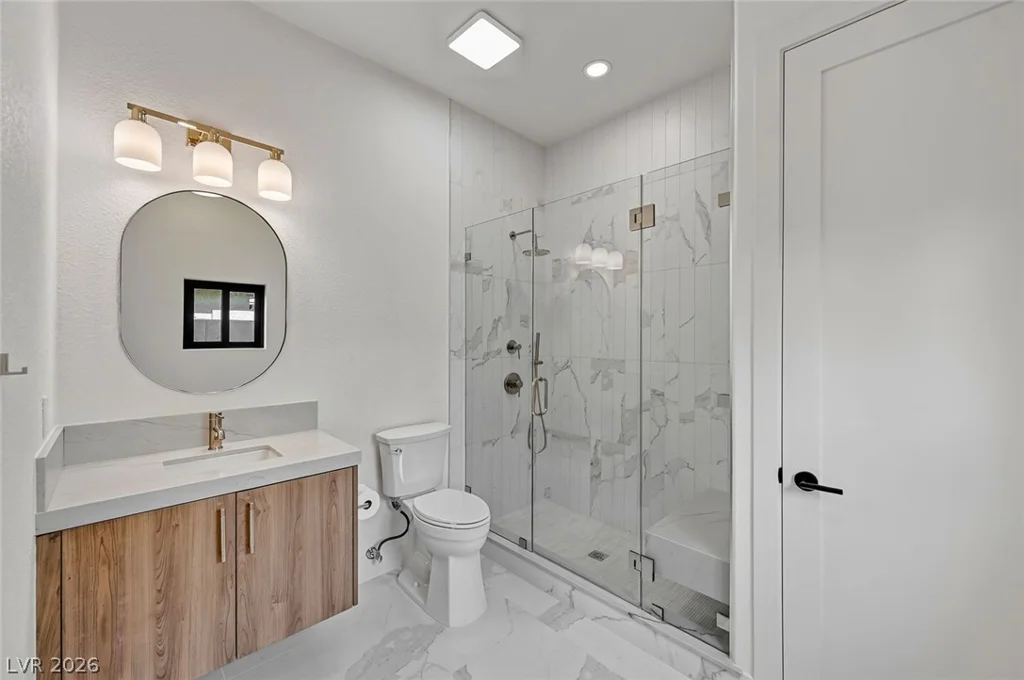 1900 Glenview, Las Vegas, NV 89134