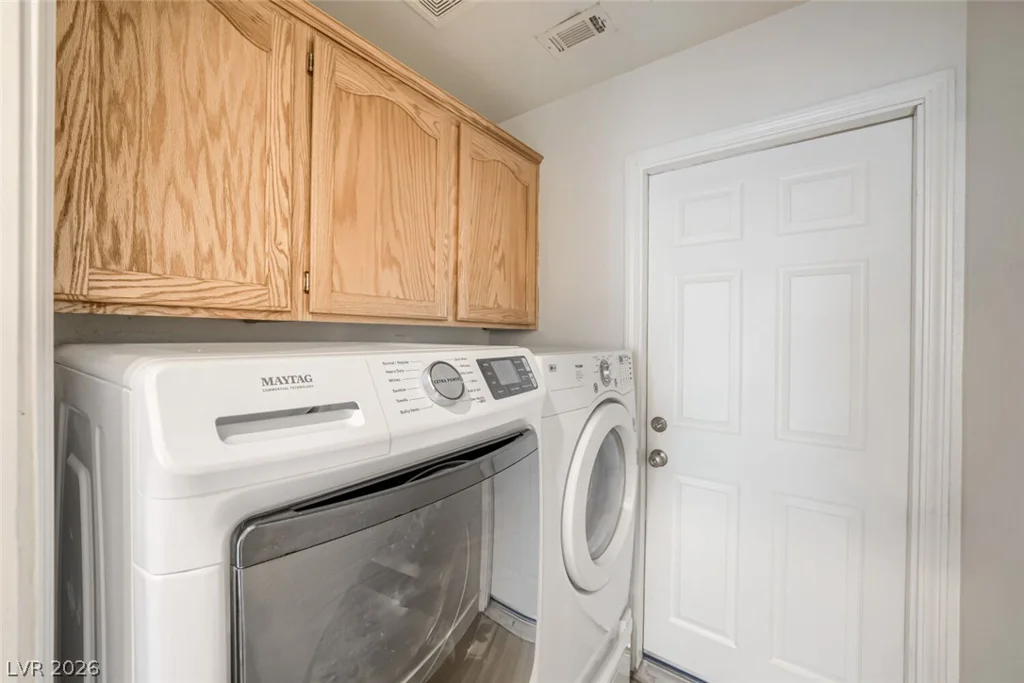 10236 Desert Wind, Las Vegas, NV 89144