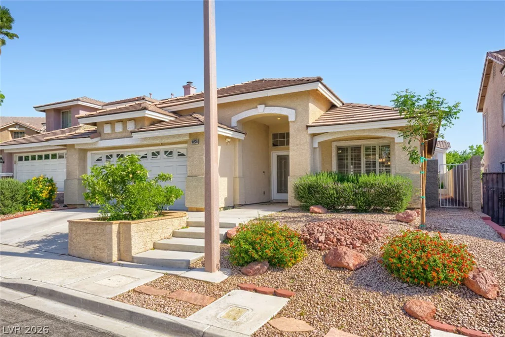 10236 Desert Wind, Las Vegas, NV 89144