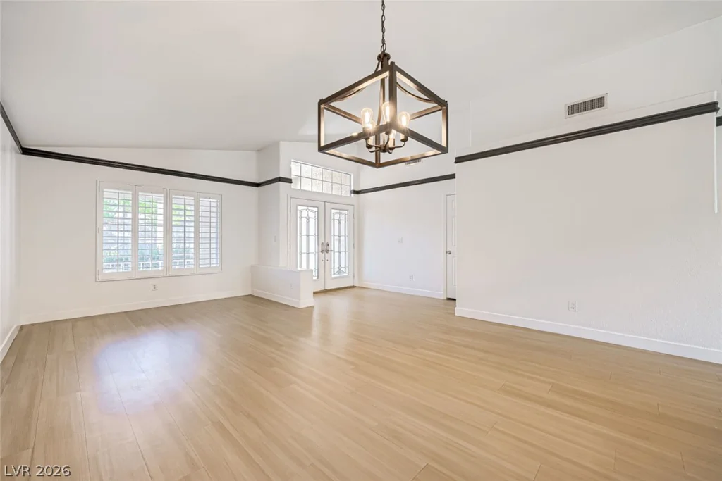 10236 Desert Wind, Las Vegas, NV 89144