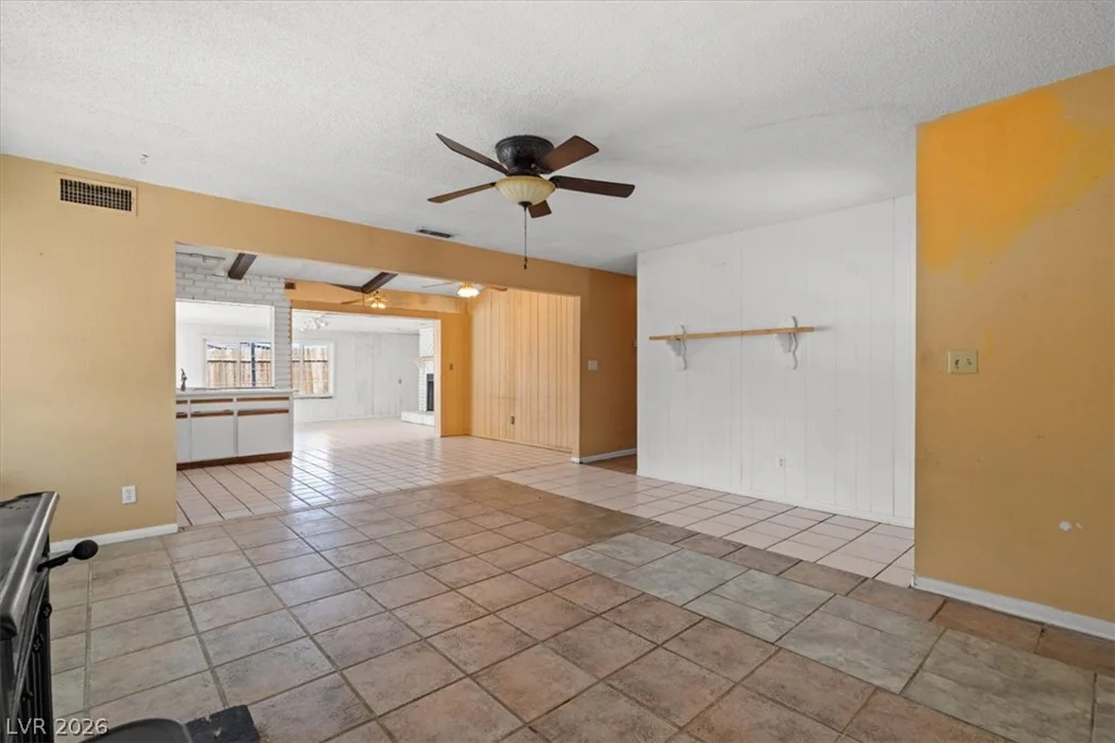 2248 Roundup, Las Vegas, NV 89119