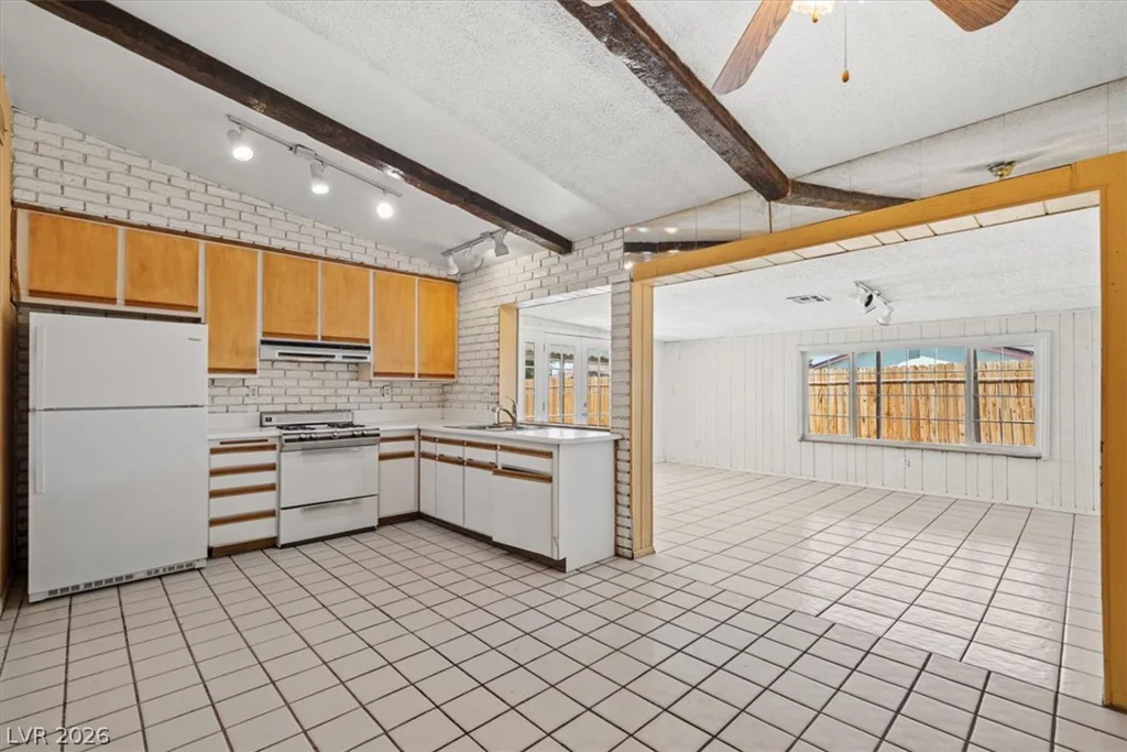 2248 Roundup, Las Vegas, NV 89119