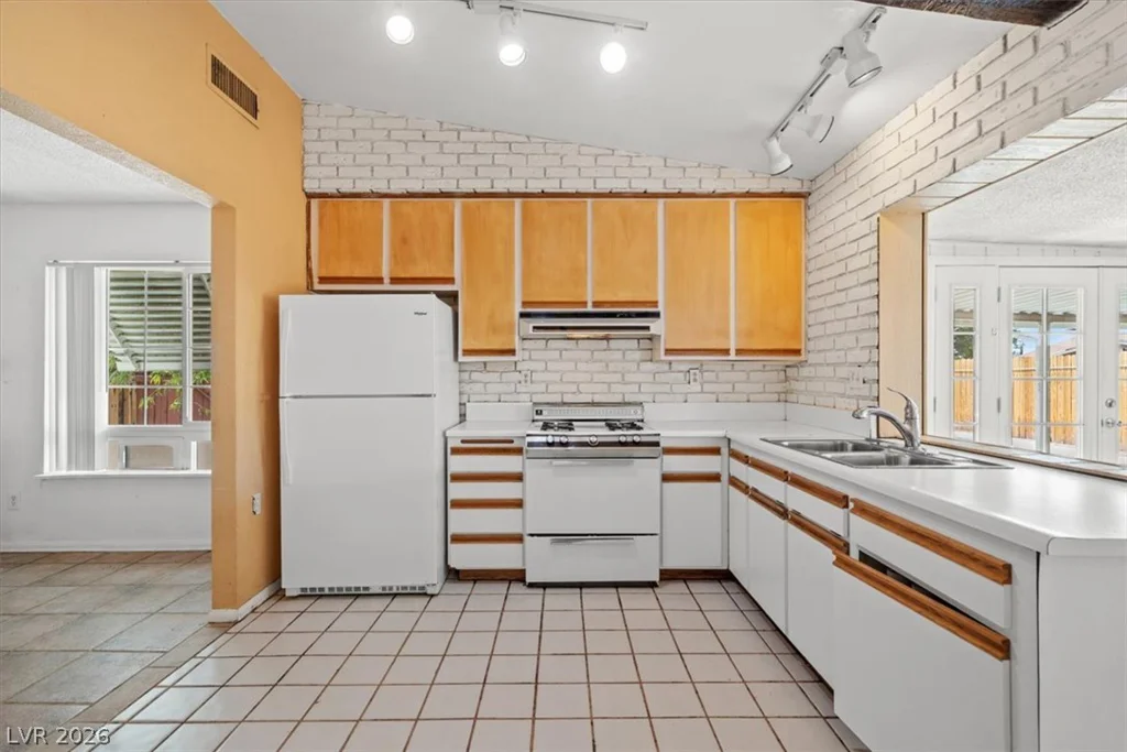 2248 Roundup, Las Vegas, NV 89119