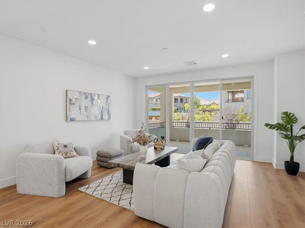 363 Molinetto, Las Vegas, NV 89138