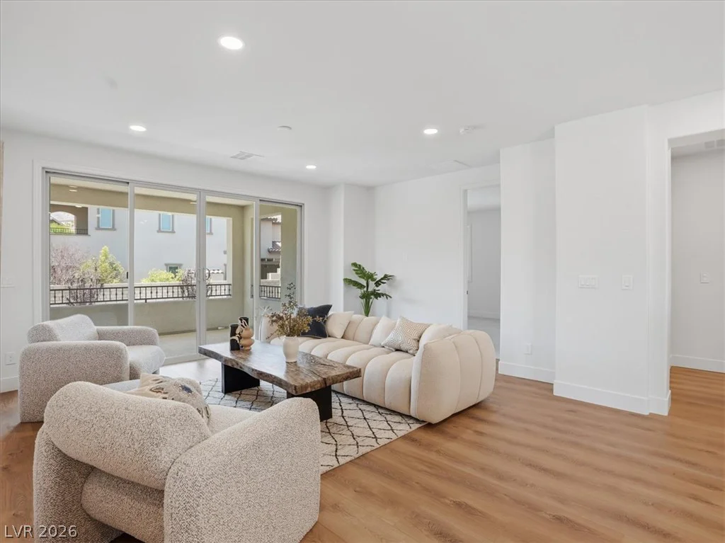 363 Molinetto, Las Vegas, NV 89138