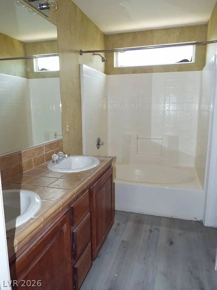 10825 Paradise, Henderson, NV 89052