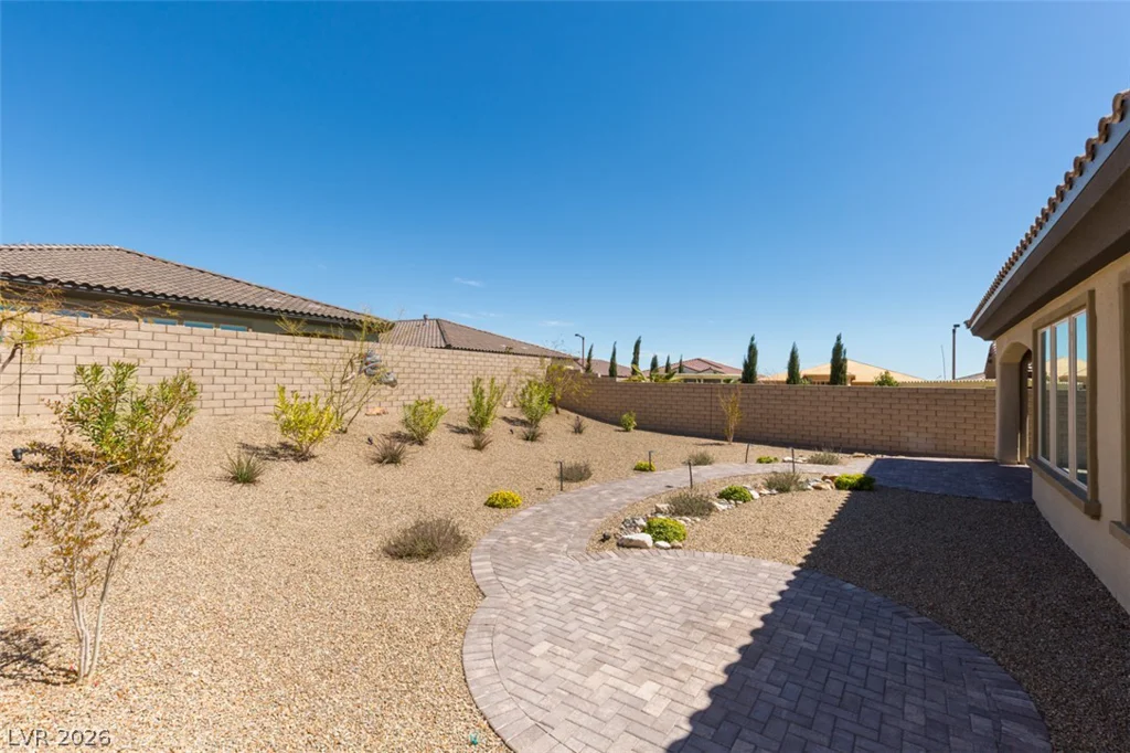 11822 Spadari, Las Vegas, NV 89138