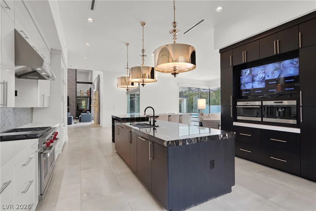 20 Pebble Hills, Las Vegas, NV 89141