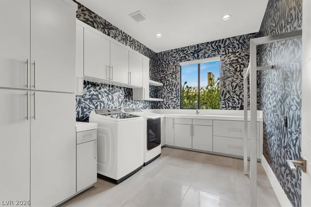 20 Pebble Hills, Las Vegas, NV 89141