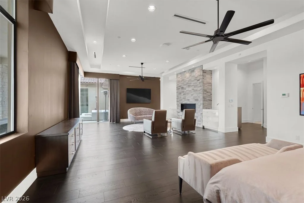 20 Pebble Hills, Las Vegas, NV 89141