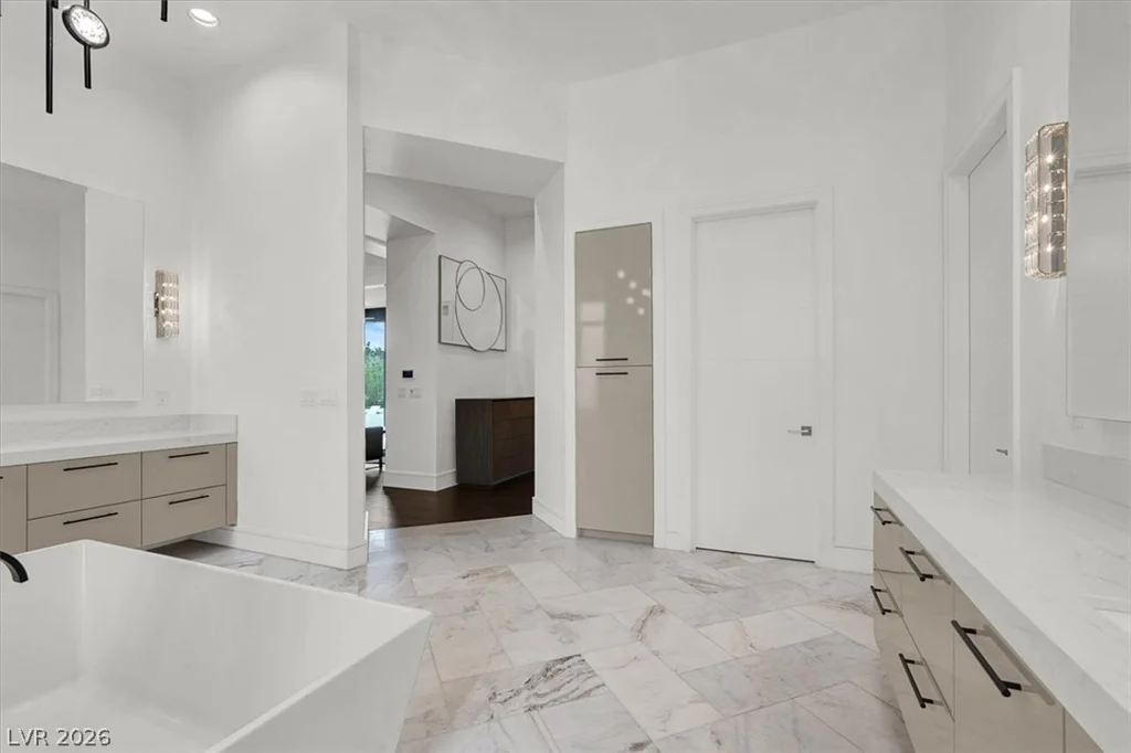 20 Pebble Hills, Las Vegas, NV 89141