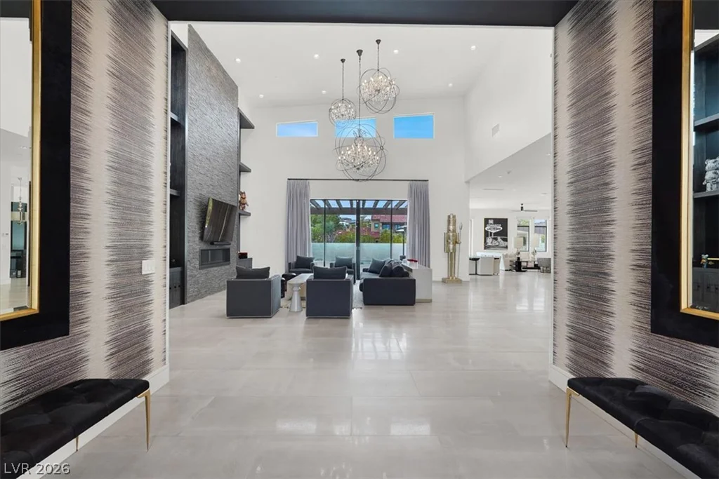 20 Pebble Hills, Las Vegas, NV 89141