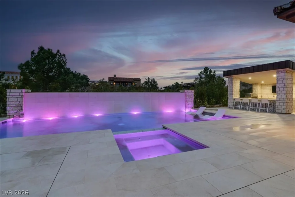 20 Pebble Hills, Las Vegas, NV 89141