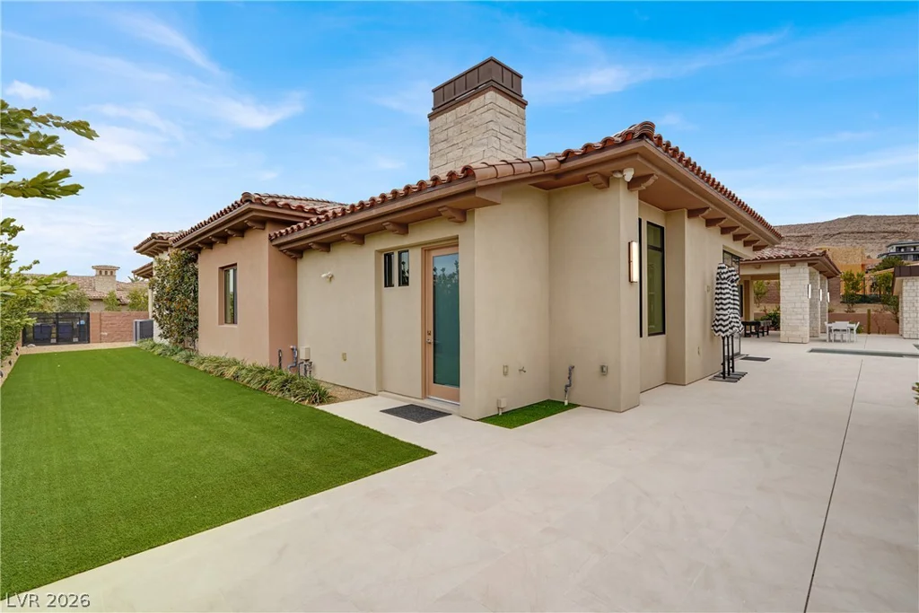 20 Pebble Hills, Las Vegas, NV 89141