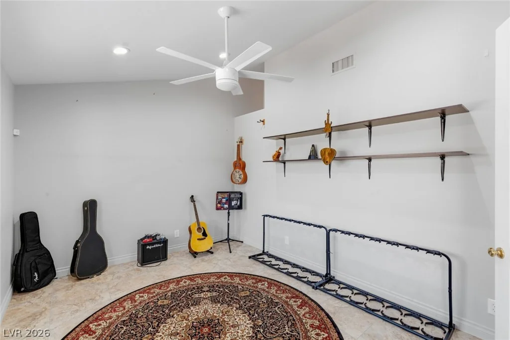 219 Cimarron, Las Vegas, NV 89145