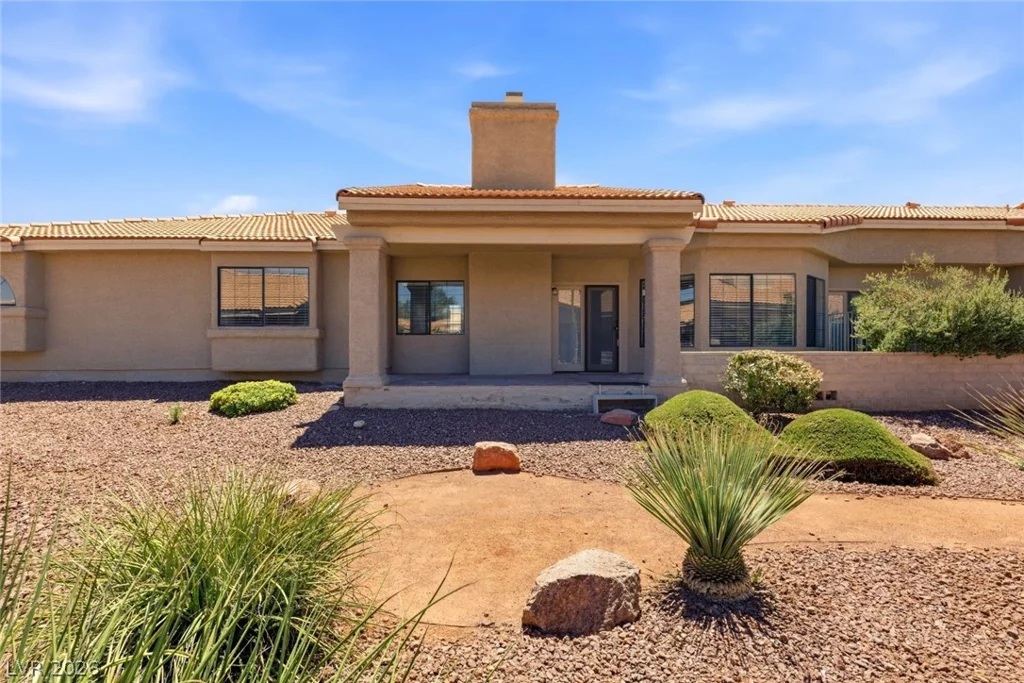 219 Cimarron, Las Vegas, NV 89145