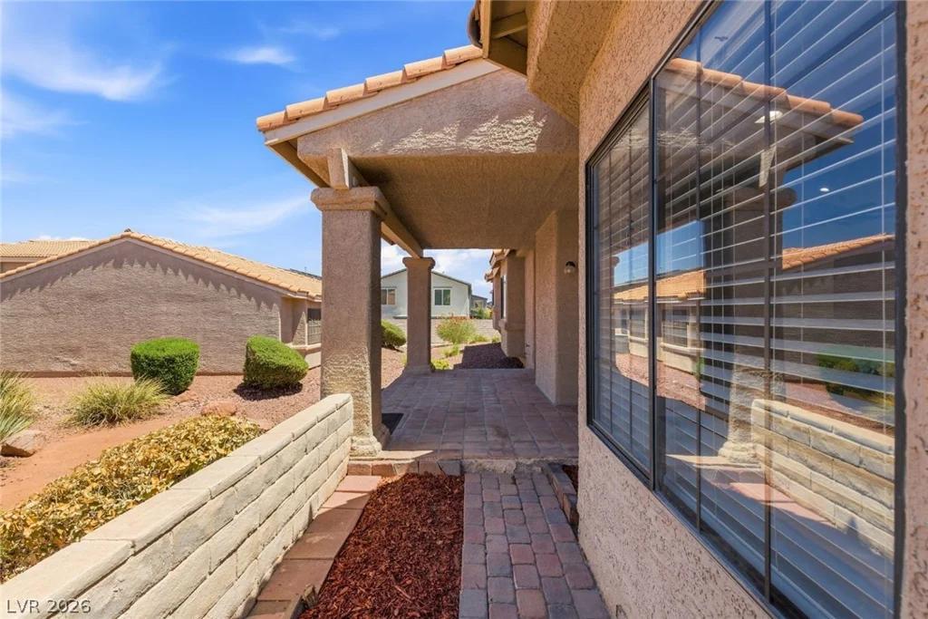 219 Cimarron, Las Vegas, NV 89145