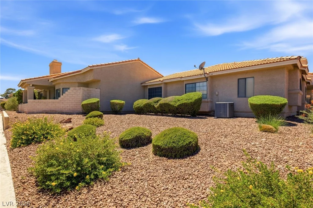 219 Cimarron, Las Vegas, NV 89145