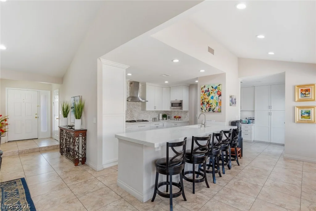 219 Cimarron, Las Vegas, NV 89145