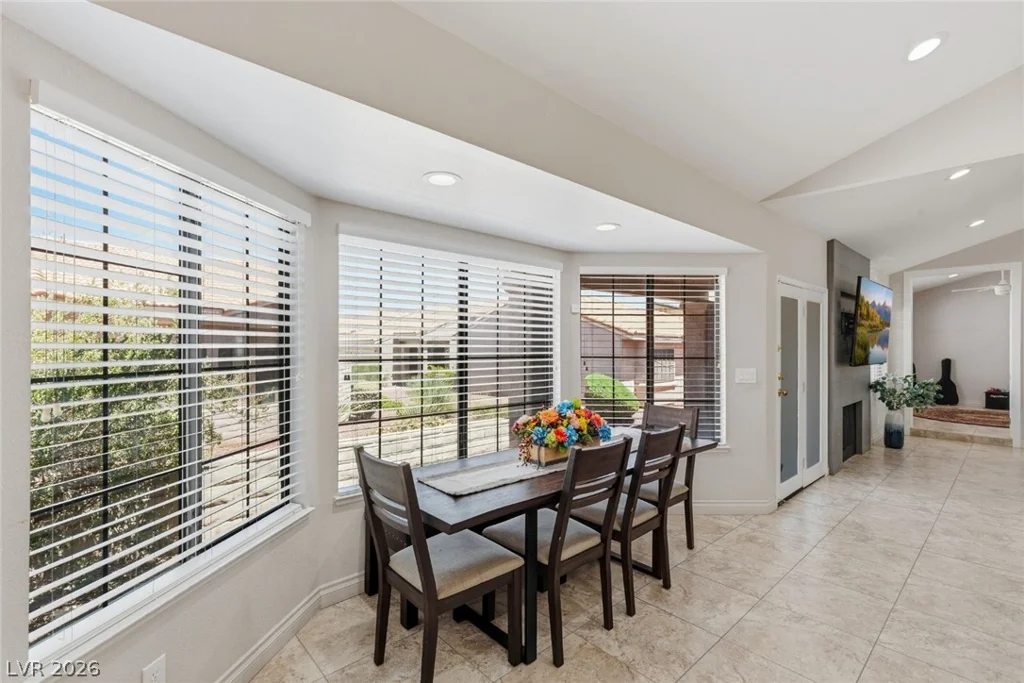 219 Cimarron, Las Vegas, NV 89145