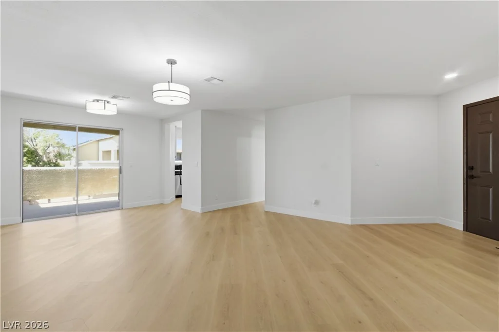 1501 Linnbaker, Las Vegas, NV 89110