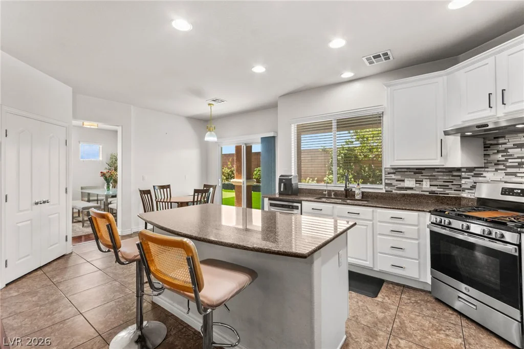 10391 Montes Vascos, Las Vegas, NV 89178