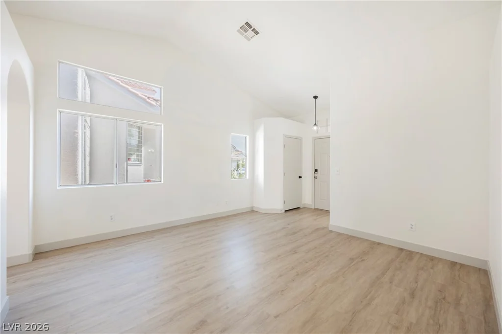 2543 River Oaks, Las Vegas, NV 89156