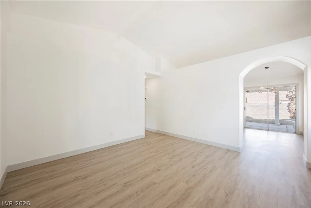 2543 River Oaks, Las Vegas, NV 89156