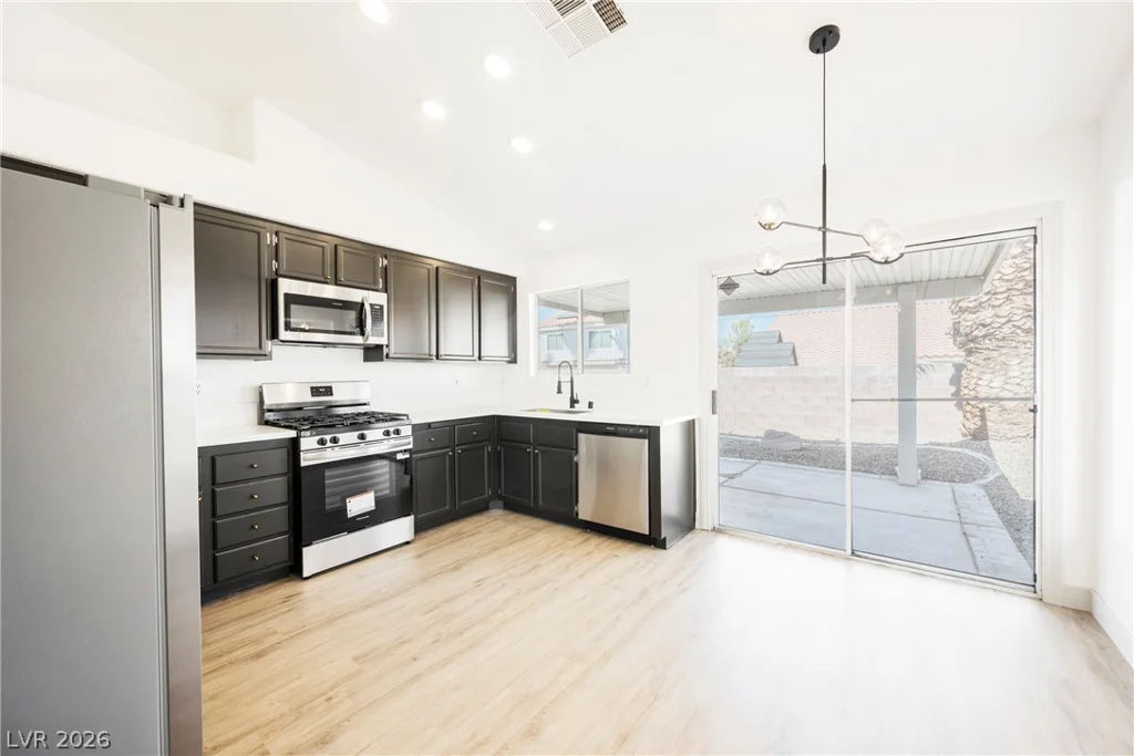 2543 River Oaks, Las Vegas, NV 89156
