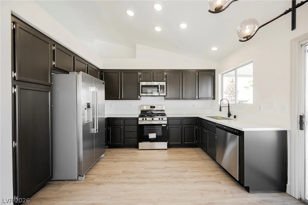 2543 River Oaks, Las Vegas, NV 89156