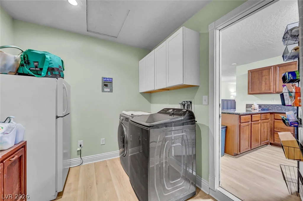 329 Santa Fe, Las Vegas, NV 89145
