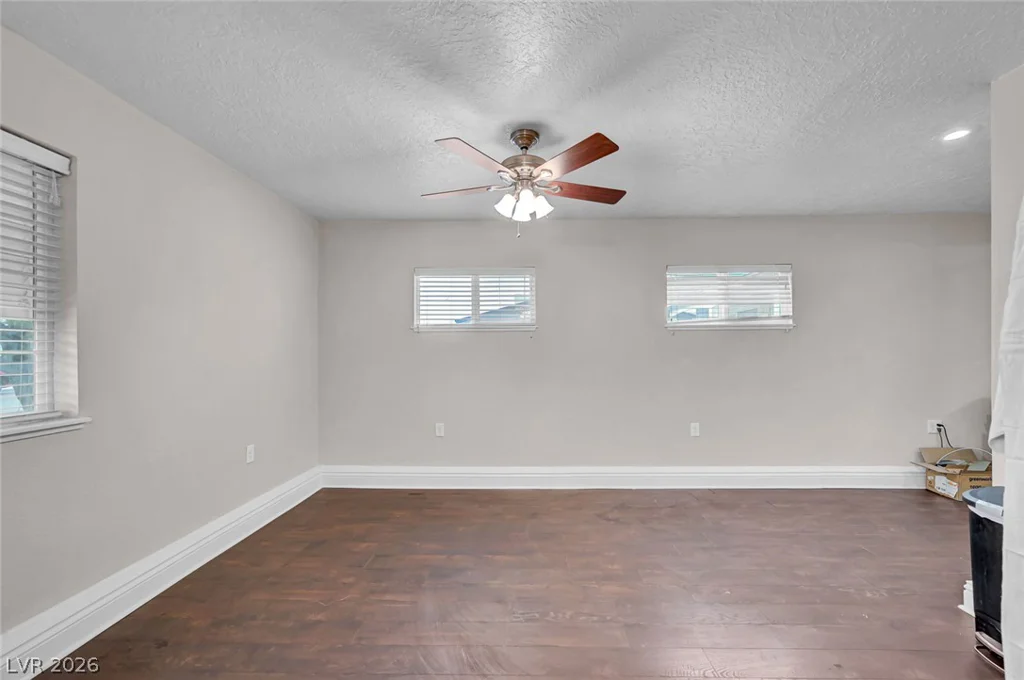 329 Santa Fe, Las Vegas, NV 89145